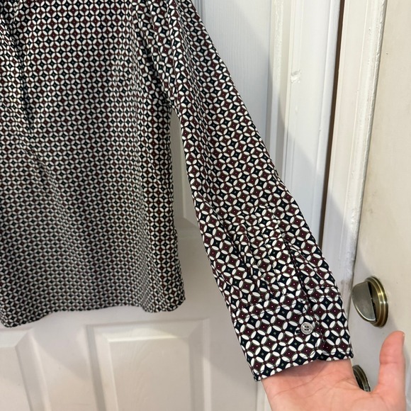Talbots Petites LP Diamond‎ Geometric Print Red V-Neck Blouse Shirt Top Women - Picture 2 of 10